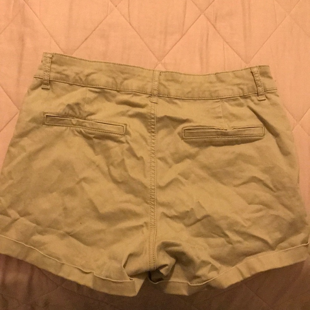 Shorts - Picture 5 of 5